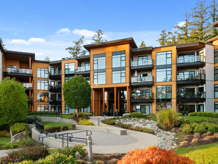 413-14855 Thrift Avenue, Surrey, BC, V4B 2J6 - 3