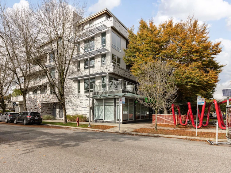 218-3333 Main Street, Vancouver, BC, V5V 3M8 - 22
