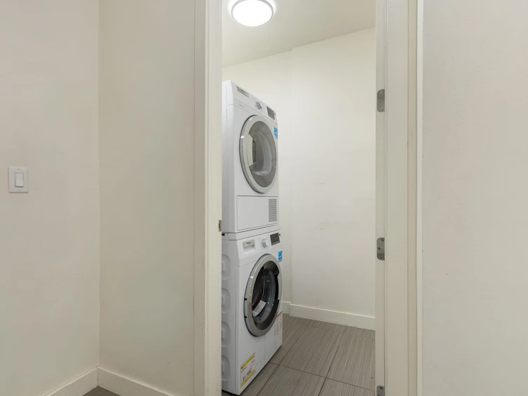218-3333 Main Street, Vancouver, BC, V5V 3M8 - 15