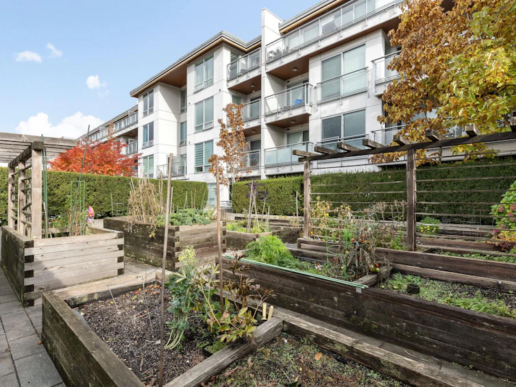 218-3333 Main Street, Vancouver, BC, V5V 3M8 - 17