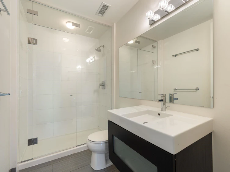 218-3333 Main Street, Vancouver, BC, V5V 3M8 - 14