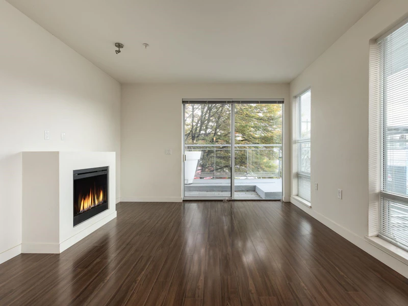 218 - 3333 Main Street, Vancouver BC V5V 3M8