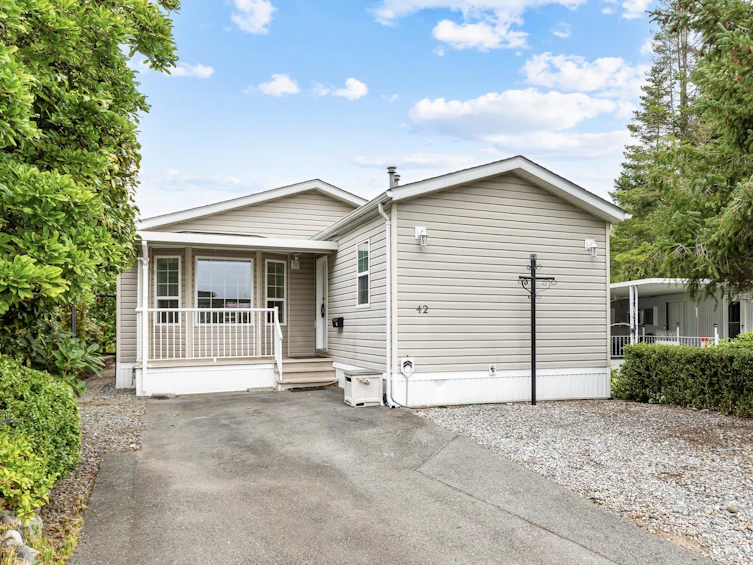 42-1840 160 Street, Surrey, BC, V4A 4X4 - 2