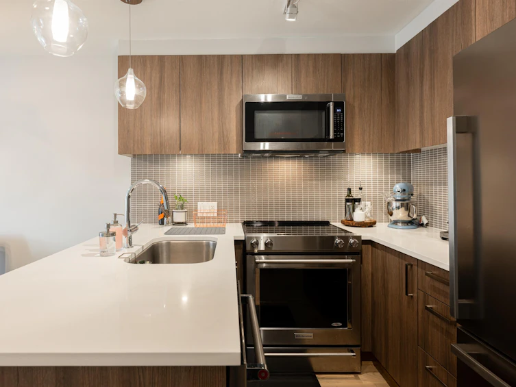 406-2477 Carolina Street, Vancouver, BC, V5T 3S8 - 3