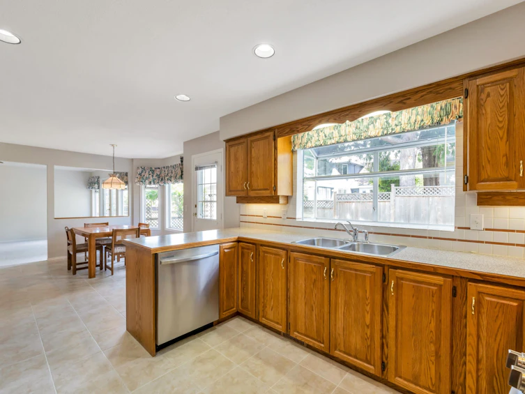 8165 154 Street, Surrey, BC, V3S 7X8 - 7