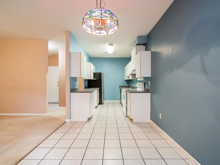 111-14981 101a Avenue, Surrey, BC, V3R 0T1 - 11