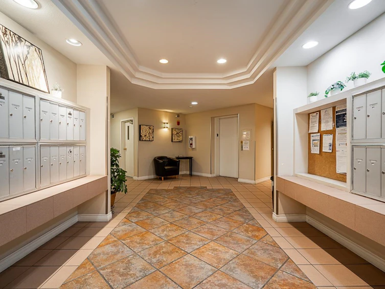 111-14981 101a Avenue, Surrey, BC, V3R 0T1 - 4