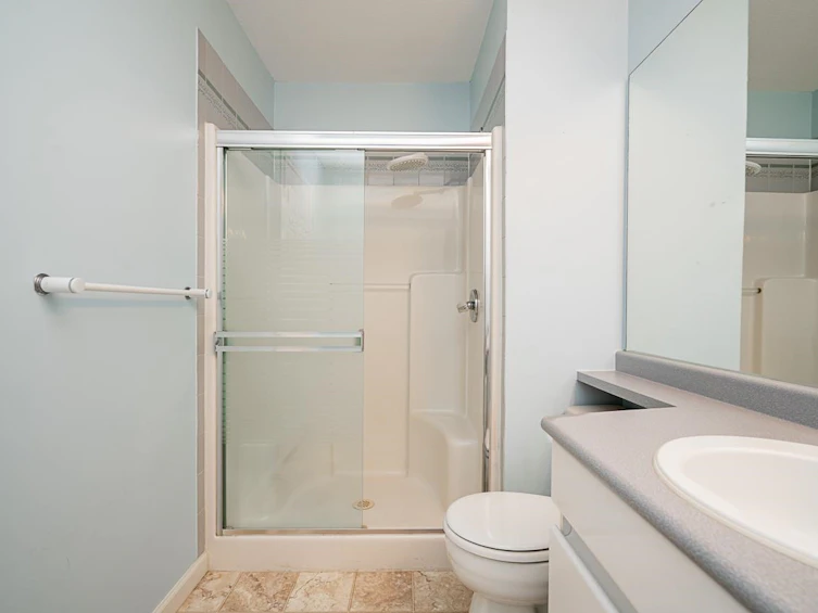 111-14981 101a Avenue, Surrey, BC, V3R 0T1 - 17