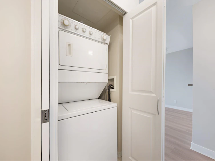 2410-5380 Oben Street, Vancouver, BC, V5R 6H7 - 21