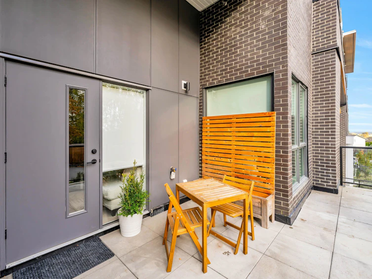 208-19577 65b Avenue, Surrey, BC, V4N 6Y3 - 2