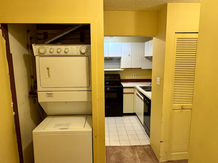 403-1010 Chilco Street, Vancouver, BC, V6G 2R6 - 5