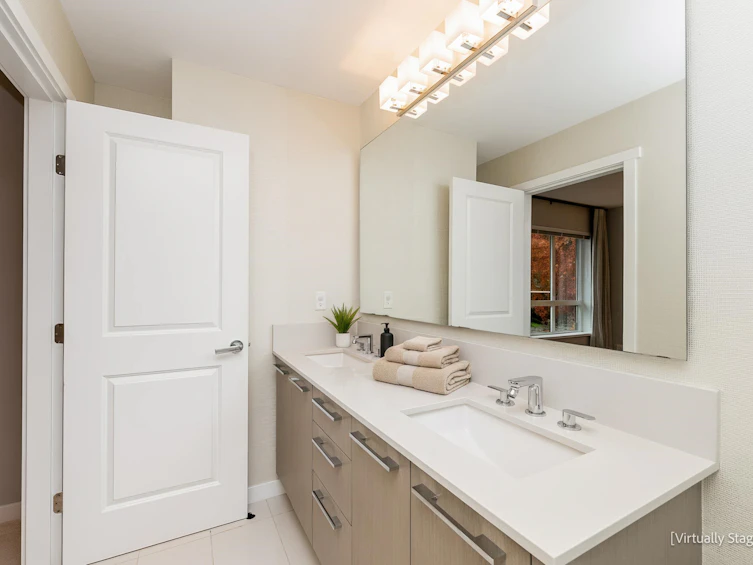 1-3500 Burke Village Promenade, Coquitlam, BC, V3E 0N2 - 17