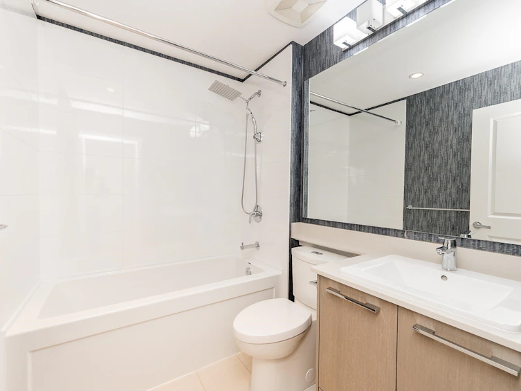 1-3500 Burke Village Promenade, Coquitlam, BC, V3E 0N2 - 22
