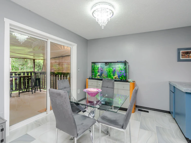 33897 Walnut Avenue, Abbotsford, BC, V2S 2S2 - 9