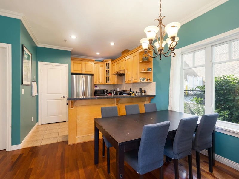 1930 Turner Street, Vancouver BC V5L 2A1