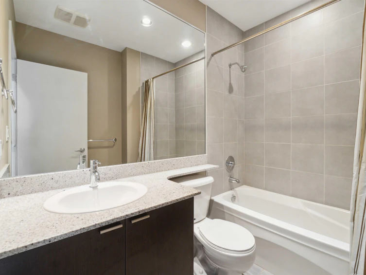 1904-39 Sixth Street, New Westminster, BC, V3L 0B3 - 23
