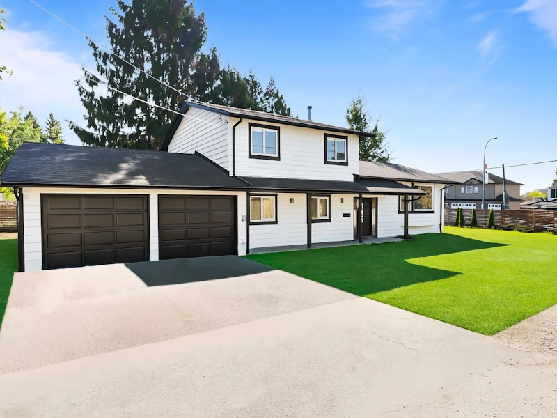 20306 116th Avenue, Maple Ridge BC V2X 1Y3