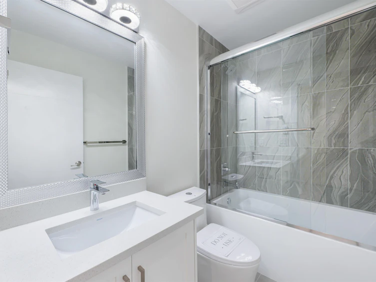 11-8181 135a Street, Surrey, BC, V3W 3N8 - 24