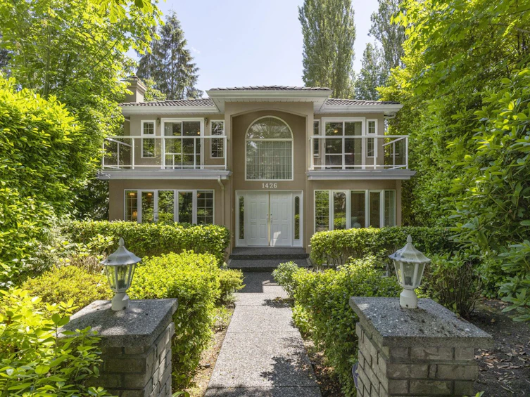 1426 Fulton Avenue, West Vancouver, BC, V7T 1P1
