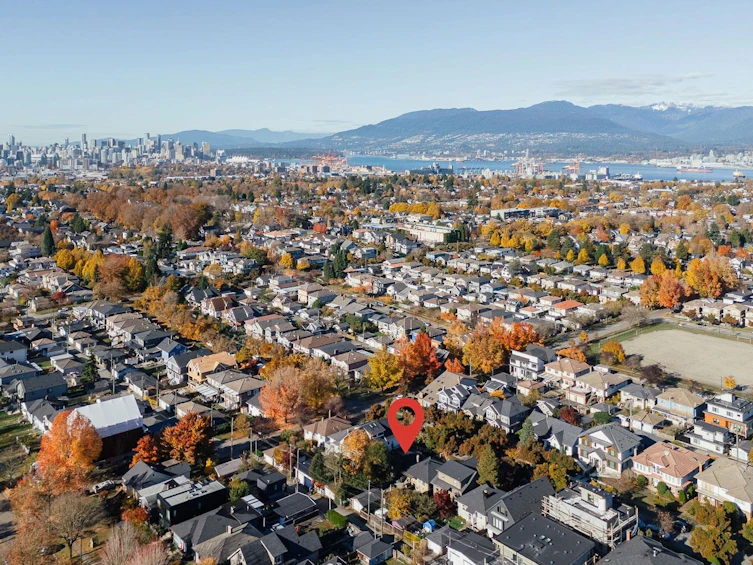 2616 E 4th Avenue, Vancouver, BC, V5M 1K4 - 27