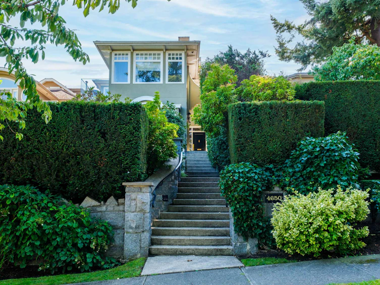 4650 W 2nd Avenue, Vancouver, BC, V6R 1L1 - 3