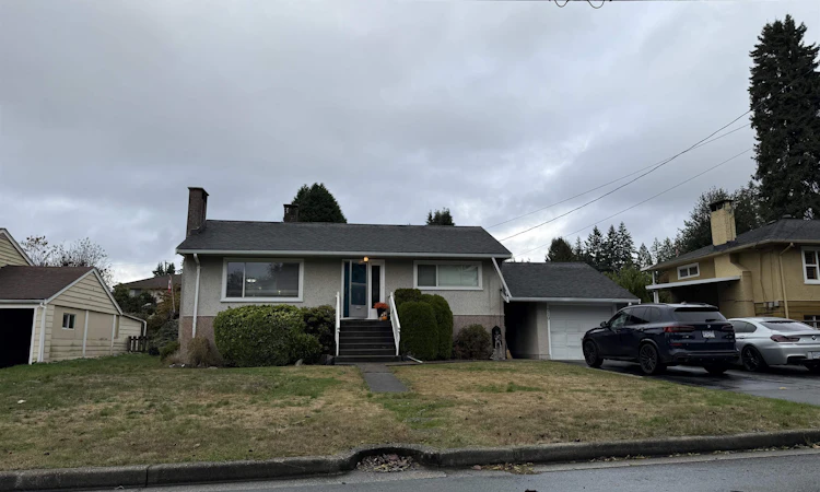 719 Ivy Avenue