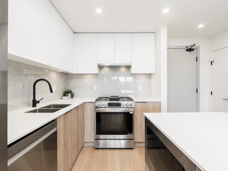405-7980 206a Street, Langley, BC, V2Y 1X6 - 2