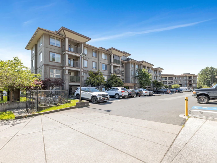 301-45561 Yale Road, Chilliwack, BC, V2P 0A8