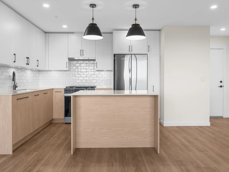 B606-27215 Aldergrove Town Centre Drive, Langley, BC, V4W 0E3 - 14