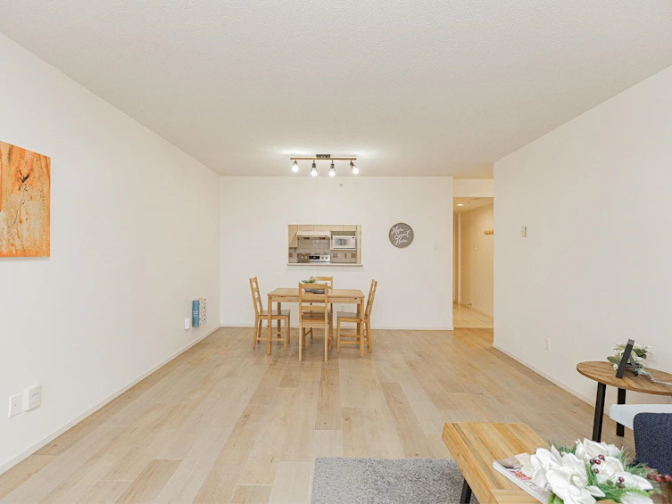 1206-8246 Lansdowne Road, Richmond, BC, V6X 3Y9 - 3