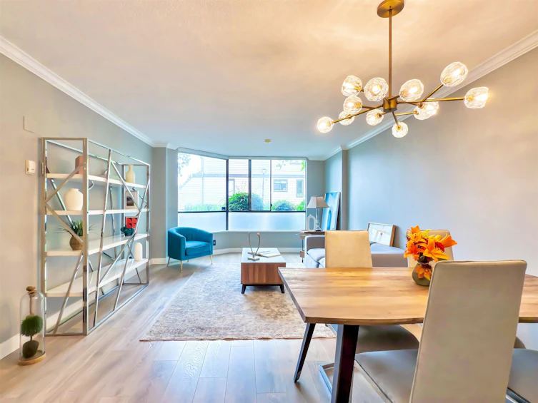 209-2140 Briar Avenue, Vancouver, BC, V6L 3E3 - 2
