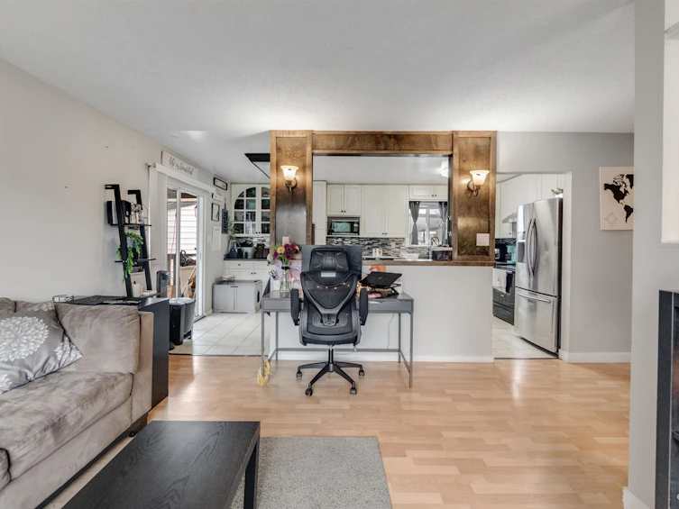 5009 208 Street, Langley, BC, V3A 7A2 - 4