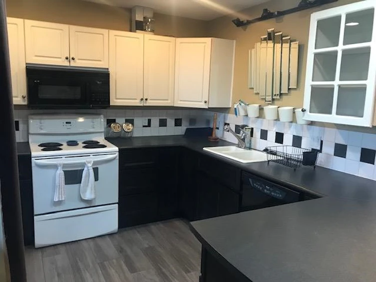 190 N Ellesmere Avenue, Burnaby, BC, V5B 1J8 - 30