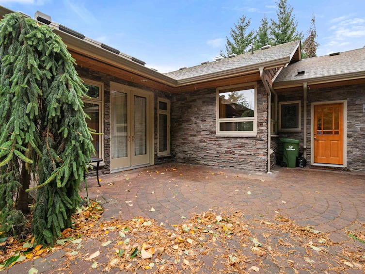 8451 Gooseberry Place, Chilliwack, BC, V2R 4A3 - 9