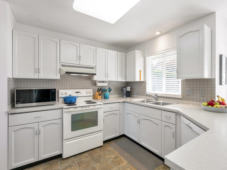 13256 60 Avenue, Surrey, BC, V3X 2M2 - 11