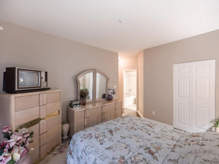 320-3098 Guildford Way, Coquitlam, BC, V3B 7W8 - 11