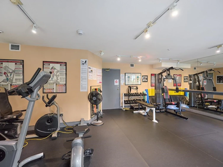 320-3098 Guildford Way, Coquitlam, BC, V3B 7W8 - 23
