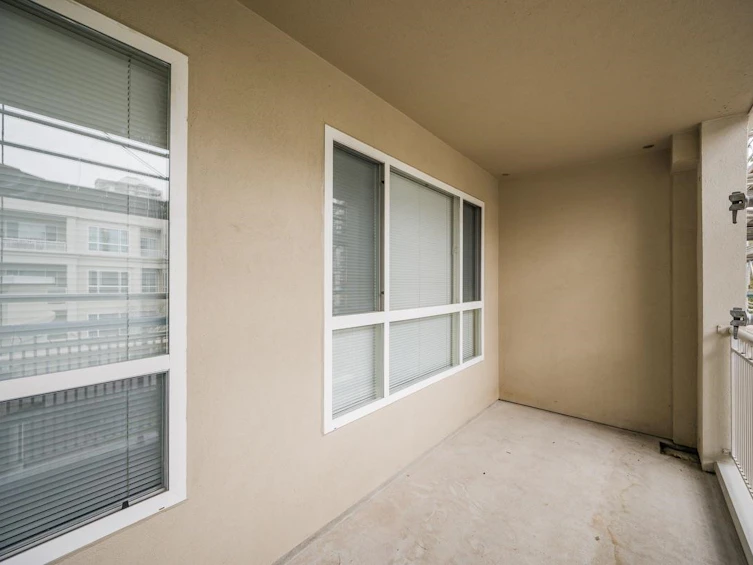 320-3098 Guildford Way, Coquitlam, BC, V3B 7W8 - 17