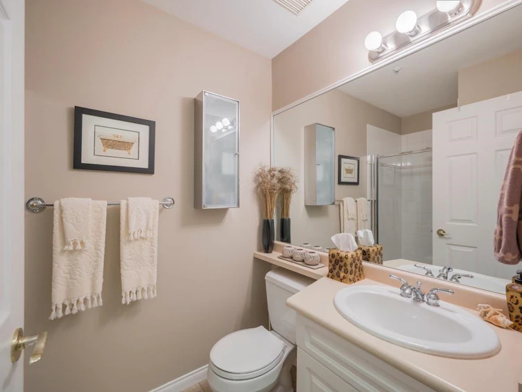 320-3098 Guildford Way, Coquitlam, BC, V3B 7W8 - 12