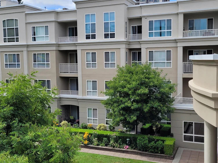 320-3098 Guildford Way, Coquitlam, BC, V3B 7W8 - 18