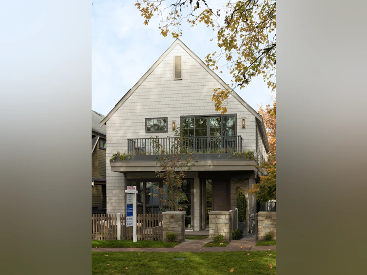 1-15 W 20th Avenue, Vancouver, BC, V5Y 2C2 - 2