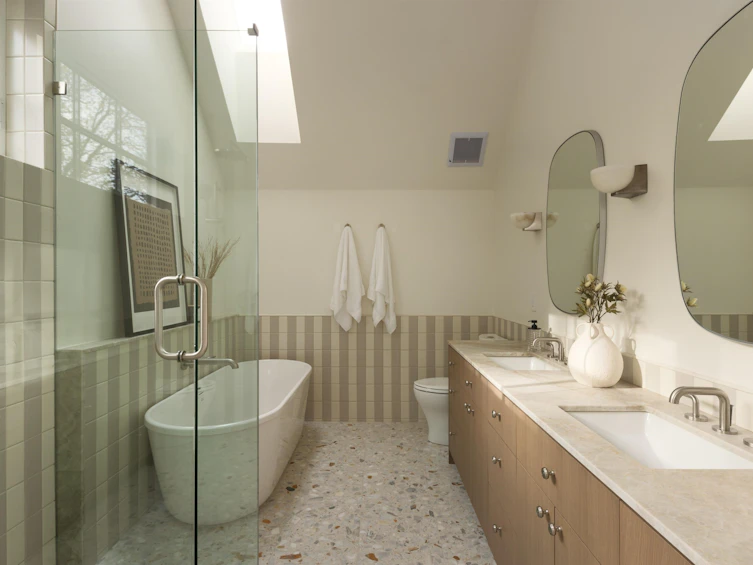 1-15 W 20th Avenue, Vancouver, BC, V5Y 2C2 - 24