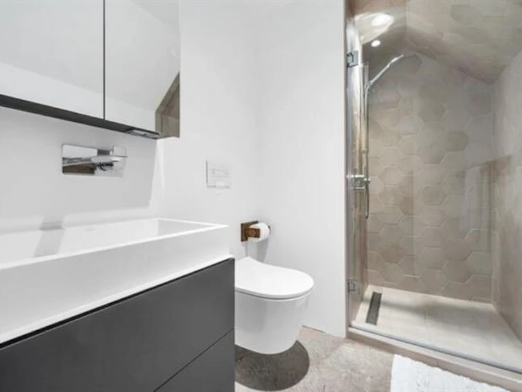 3-829 Keefer Street, Vancouver, BC, V6A 1Y8 - 9