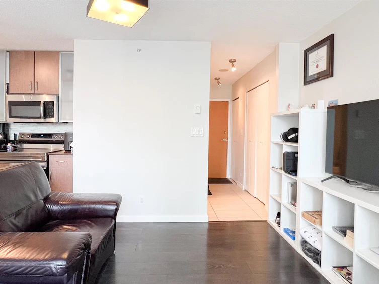 1002-977 Mainland Street, Vancouver, BC, V6B 1T2 - 3