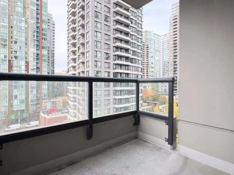 1002-977 Mainland Street, Vancouver, BC, V6B 1T2 - 16