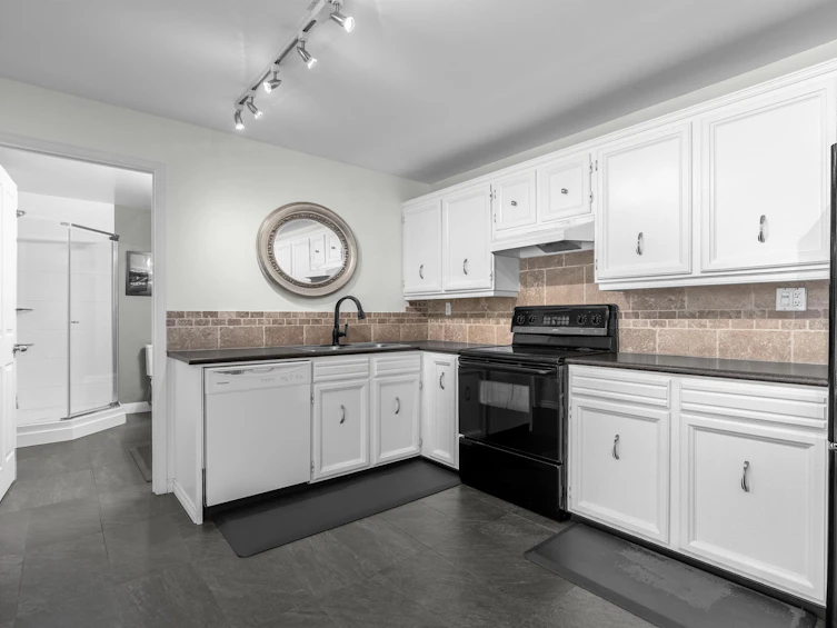 10651 Rochdale Drive, Richmond, BC, V7A 3N7 - 24