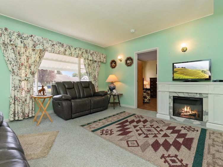 45601 Herron Avenue, Chilliwack, BC, V2P 3G8 - 5
