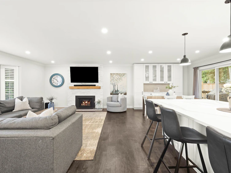5047 Erin Way, Delta, BC, V4M 1K2 - 5