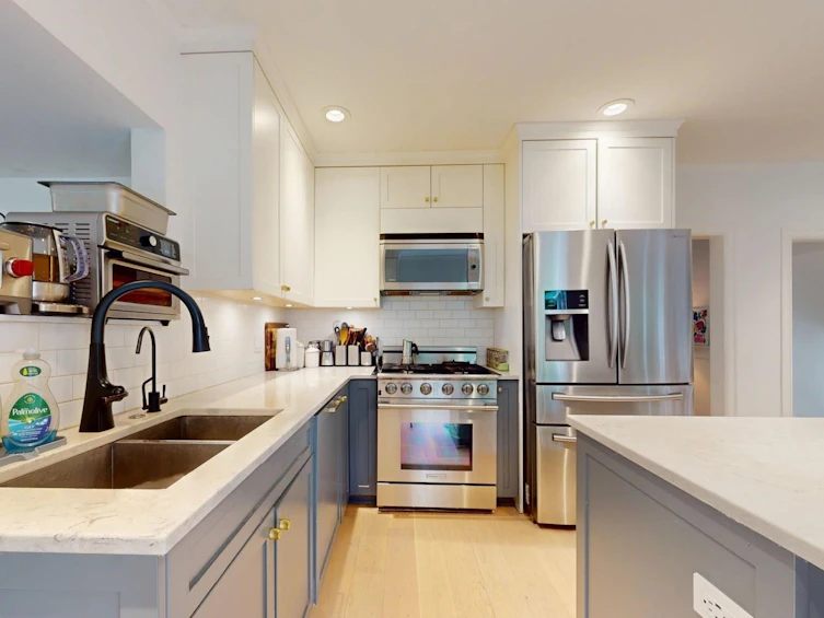 3161 W 43rd Avenue, Vancouver, BC, V6N 3J4 - 6