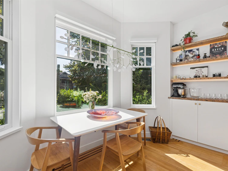 2615 W 2nd Avenue, Vancouver, BC, V6K 1K1 - 11